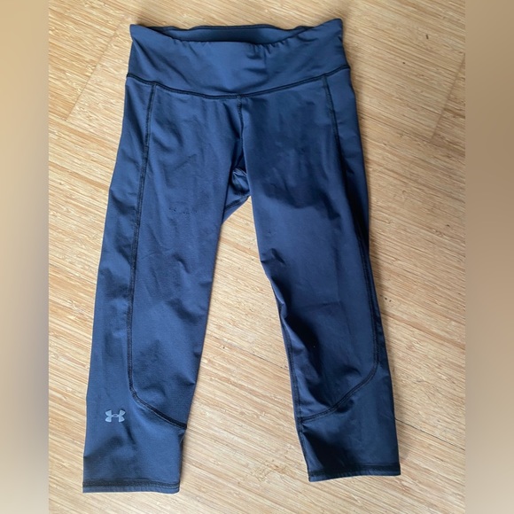 Under Armour Pants - Under Armour leggings. Black. Size XS/S.